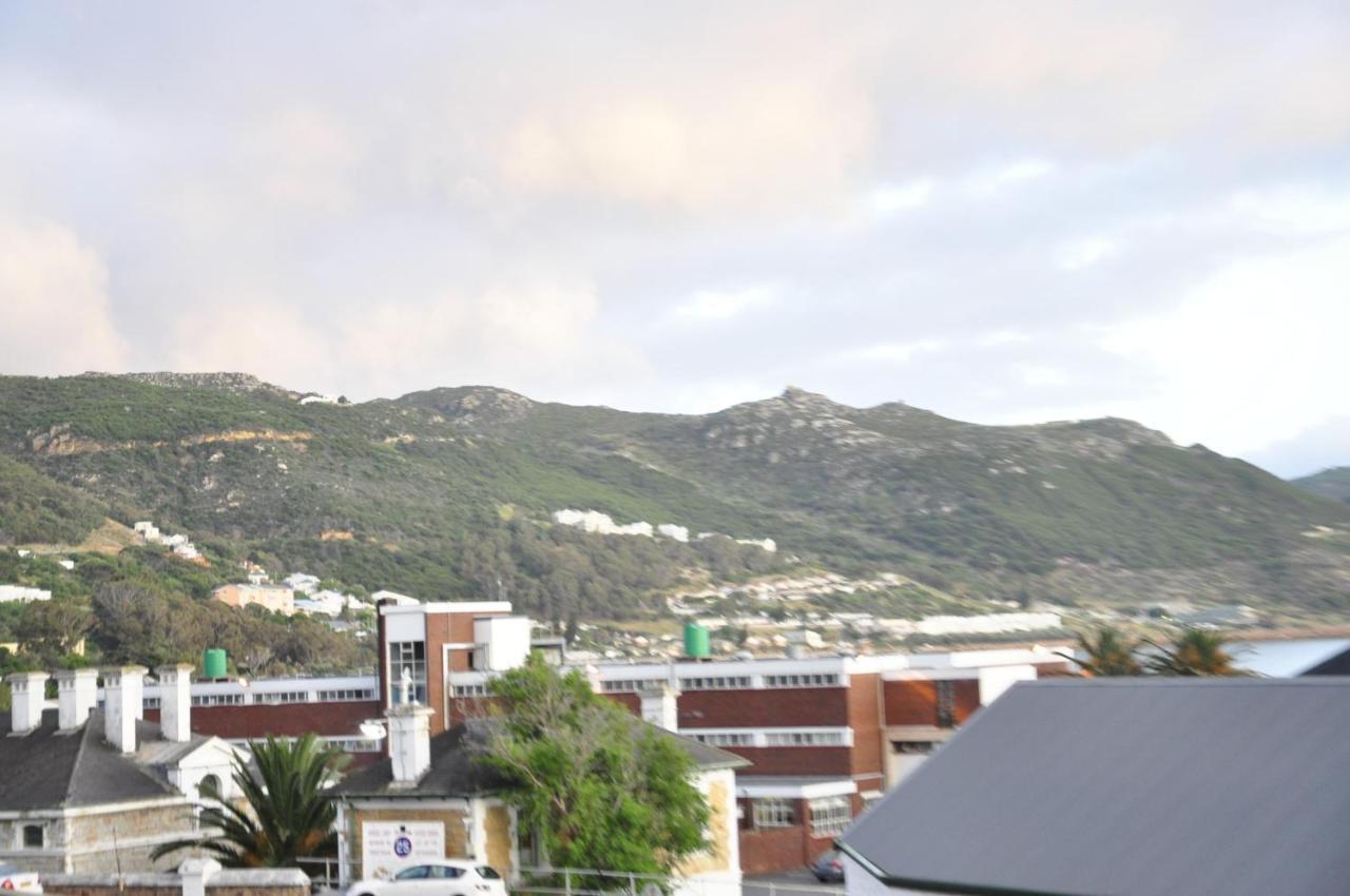 Central Hotel Guest House Simon's Town Exterior photo