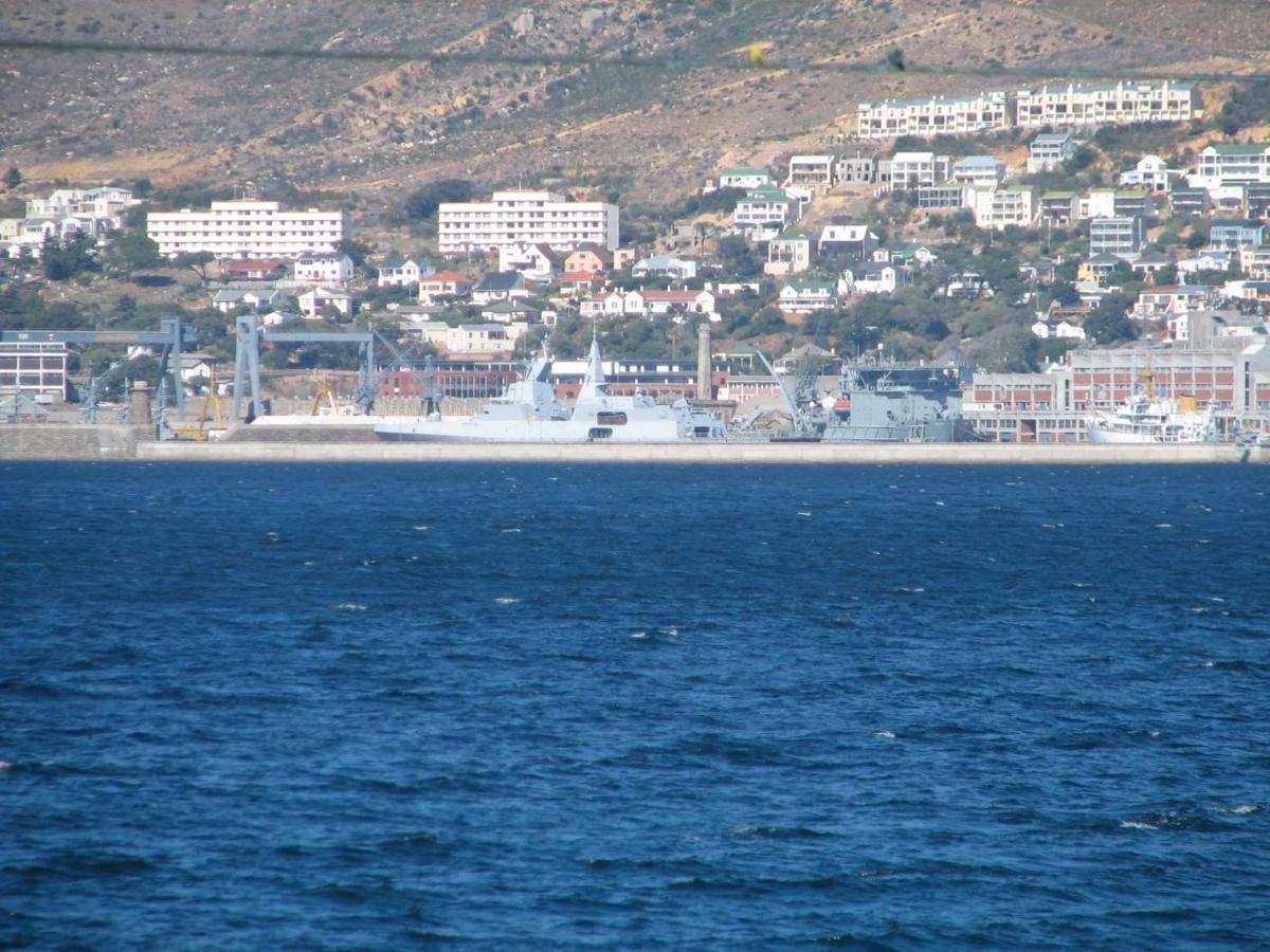 Central Hotel Guest House Simon's Town Exterior photo